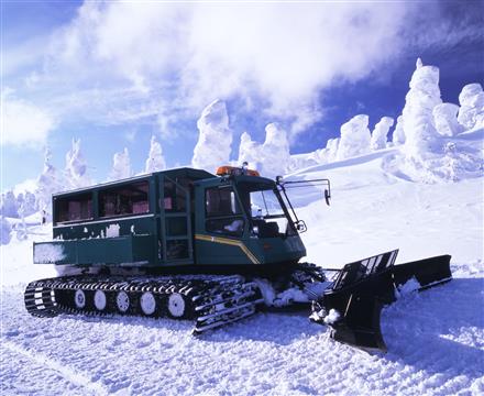 雪上車「ワイルドモンスター」　写真提供：宮城県観光戦略課